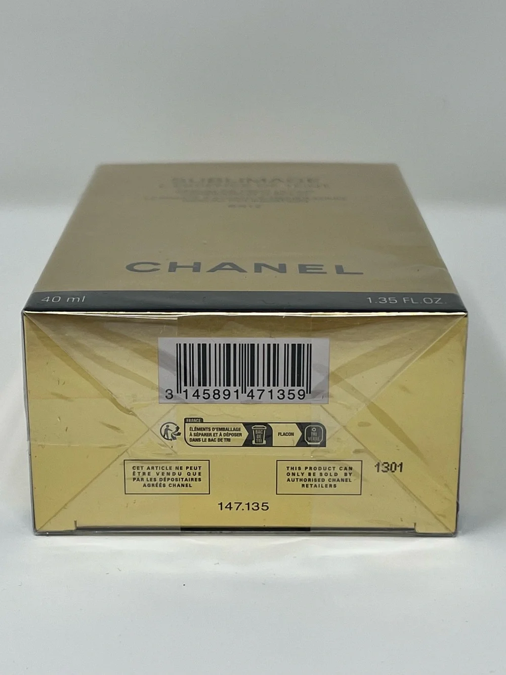 CHANEL Sublimage L’Essence de Teint Ultimate Serum Foundation, shade BR12, 40 mL